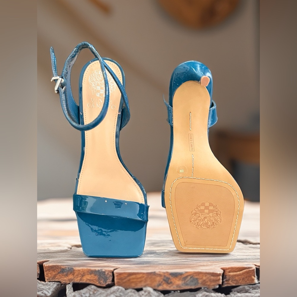 New 🩵 Vince Camuto Dark Teal Blue Patent Leather 3.9” High Heels. Square Toe-Box